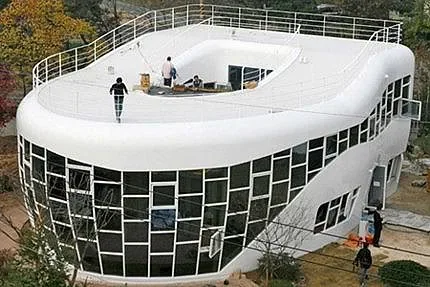 The Haewoojae toilet-shaped house in Suwon, South Korea