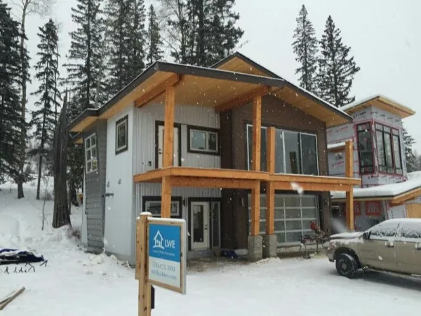 Modern Mountain Cottage