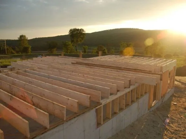 A dimensional lumber floor system
