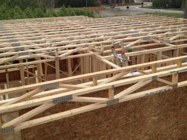 A 4x2 floor truss with open webs