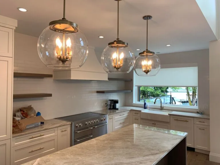 Update On This Luxurious Lakeside Home